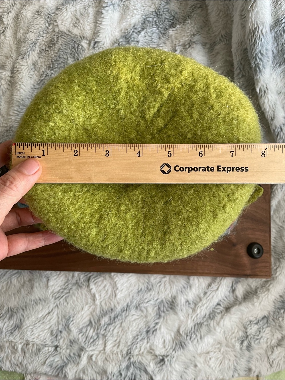 lime green felted wool purse with flowers - Picture 6 of 10